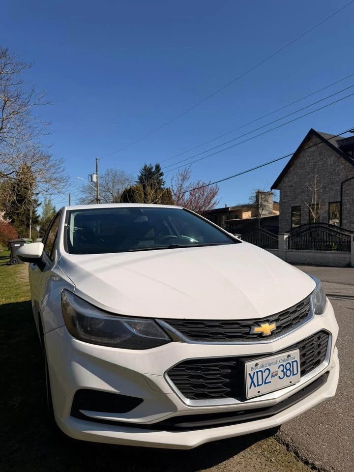 2018 Chevrolet Cruze - photo 3