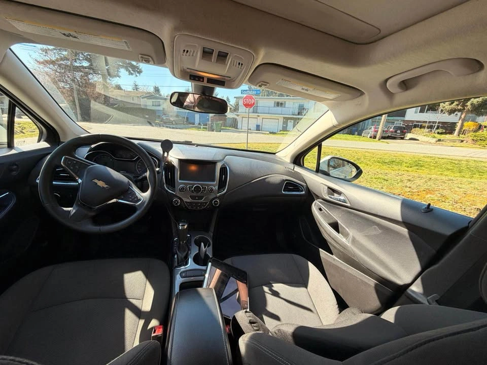 2018 Chevrolet Cruze - photo 4