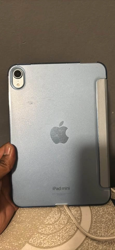 Apple iPad Mini A17 Pro with Case - photo 2