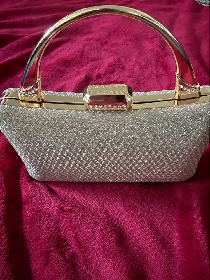 Beautiful Gold Clutch – Perfect Condition