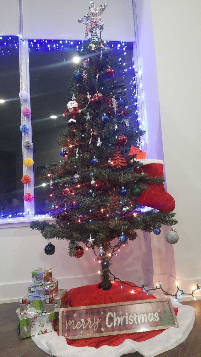 Christmas tree with decoration and lights - photo 3
