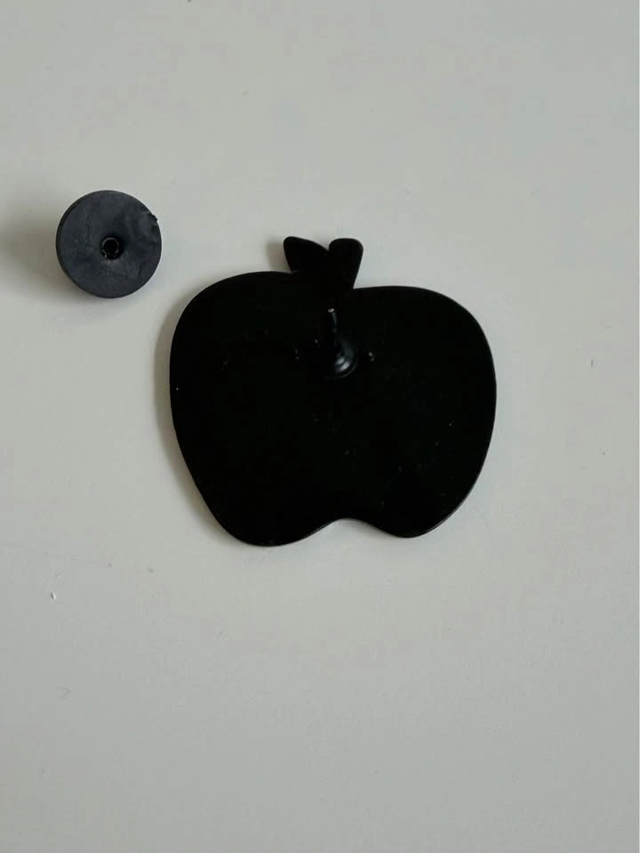 Year end teacher thank you gift apple pin - photo 4