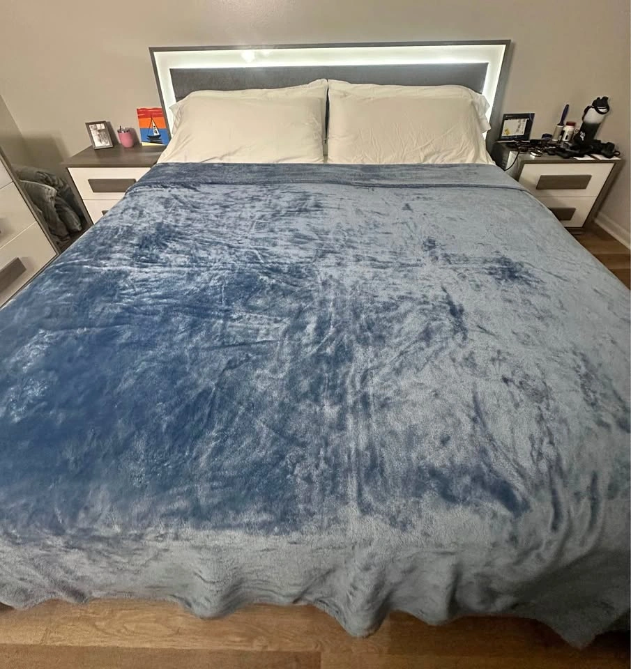 King bed for the whole family