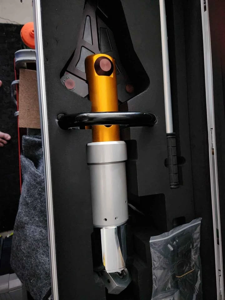 Hand powered hydraulic vehicle extrication tool with carry case - photo 2