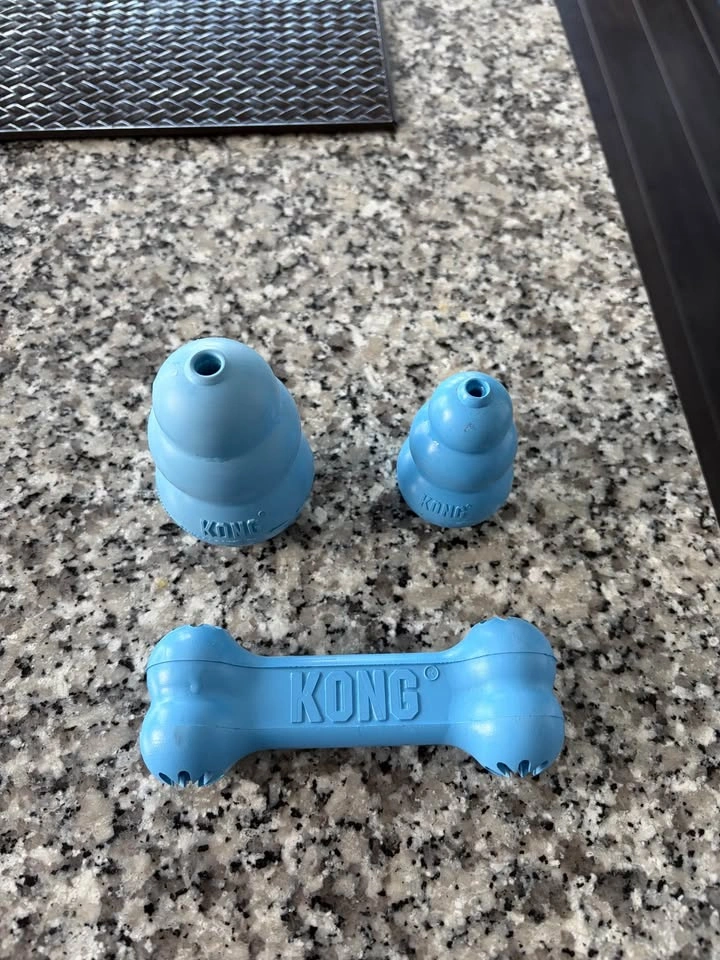 Kong Small and Medium Classic Toys and Small Bone Toy - photo 4
