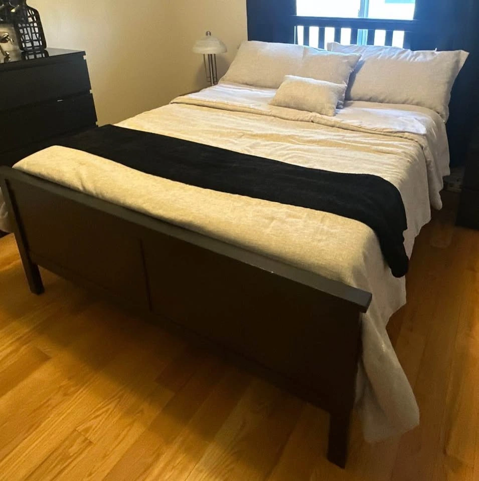 IKEA Hemnes Queen Bed Set with Mattress & Base - photo 2