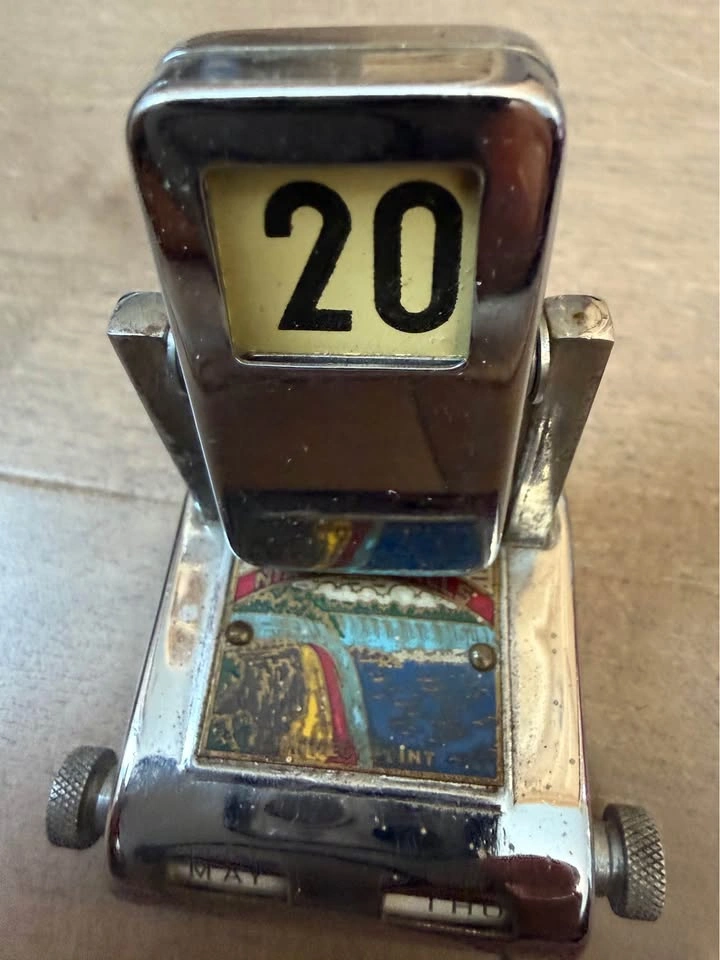 Vintage Perpetual Desk Calendar Niagara Falls - photo 3