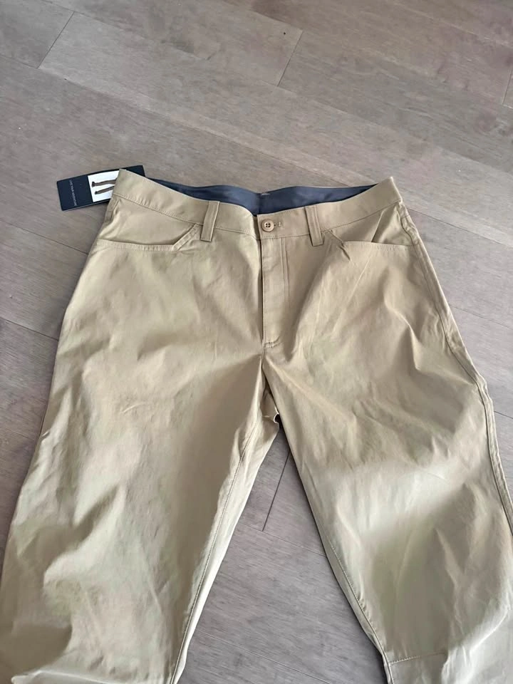 New Eddie Bauer Khaki Flex Tech Pants