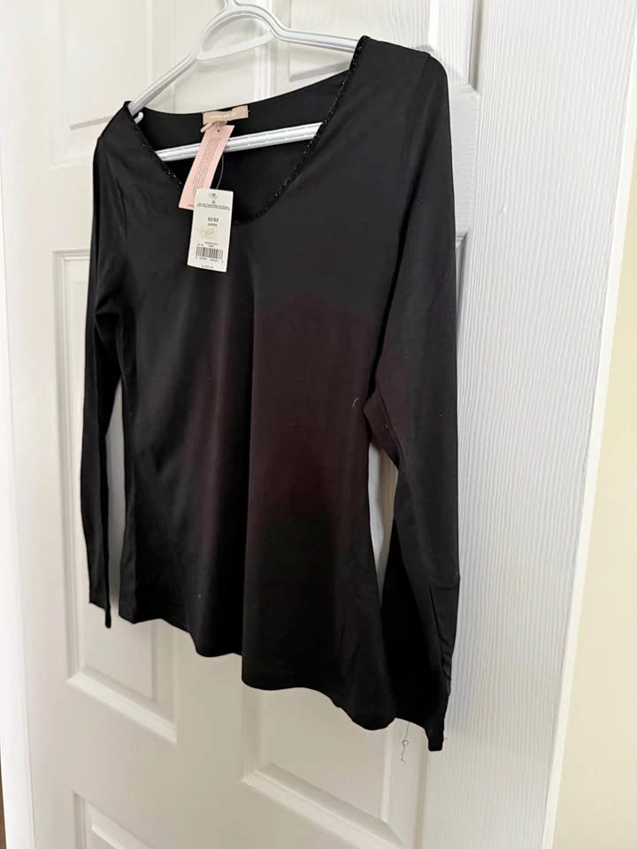 Banana Republic Black Long Sleeve Beaded V-Neck Top M/M Petite