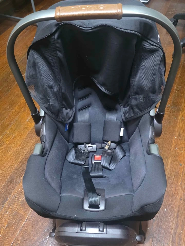 Nuna Pipa Infant Car Seat with Base - photo 4