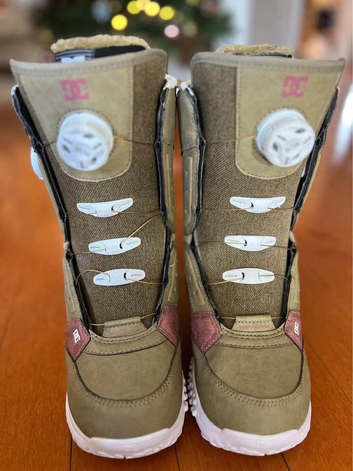 DC Women’s Snowboard boots Sz 5 - NEW - photo 4