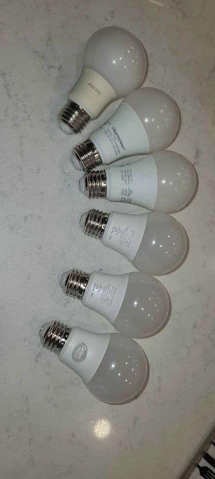 Soft white bulbs - 6 Pcs - photo 2