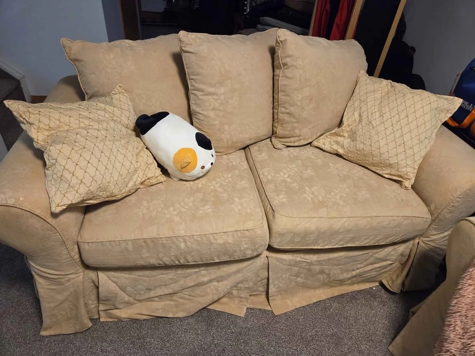 LOVEseats x2 ($150 OBO) - photo 2
