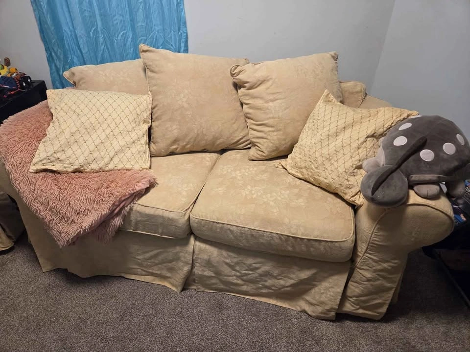 LOVEseats x2 ($150 OBO) - photo 3