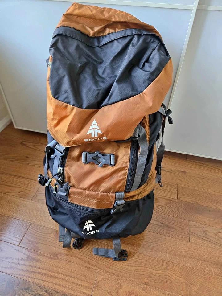 Backpacking / Hiking Backpack - WOODS - Excellent Condition