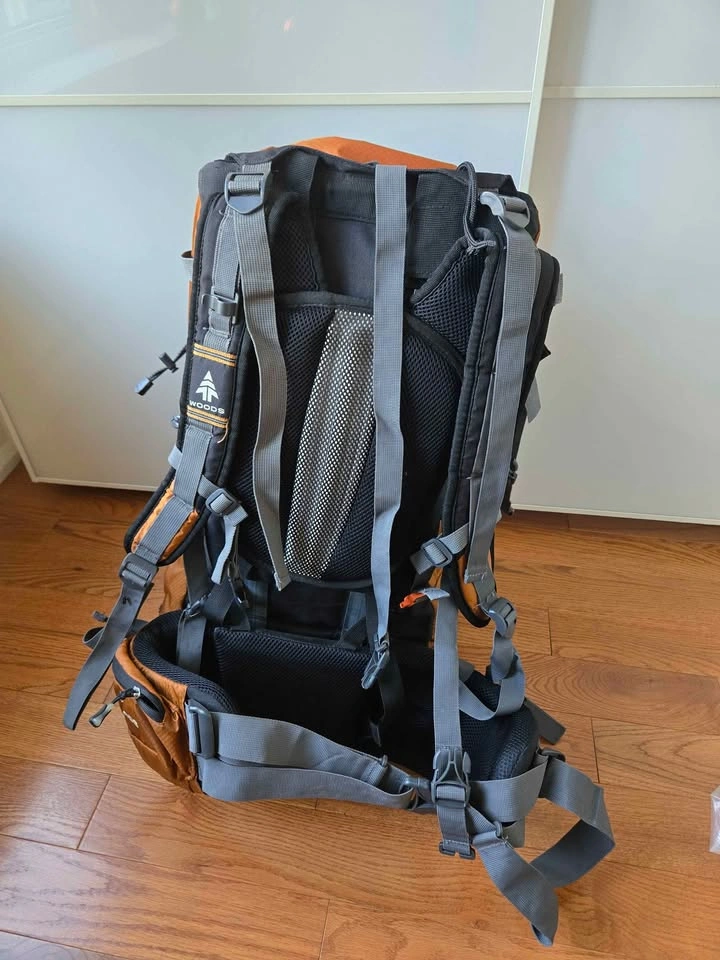 Backpacking / Hiking Backpack - WOODS - Excellent Condition - photo 3