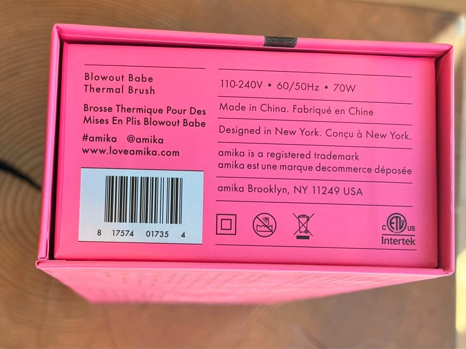 New in box Amika Blowout Babe Thermal Brush - photo 4