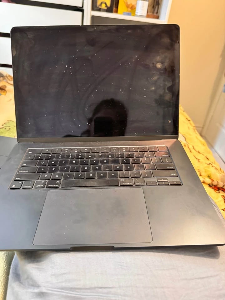 MacBook Air 2023 - photo 2