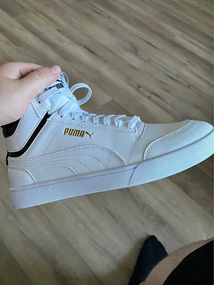 Puma shoes size 9.5 US