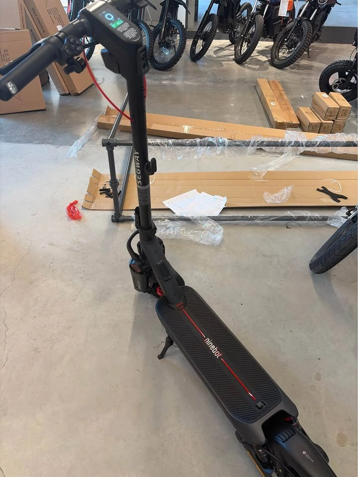 Segway Ninebot Max G3 Electric Scooter