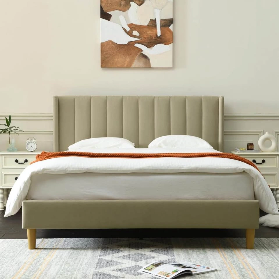 Queen size bed - photo 2