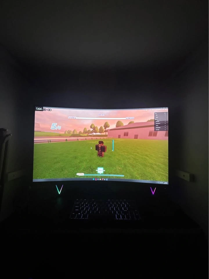 SKYTECH 32” 180HZ Curved Monitor - photo 2