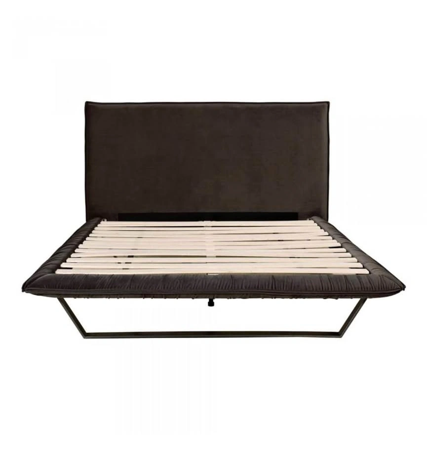 Queen size bed