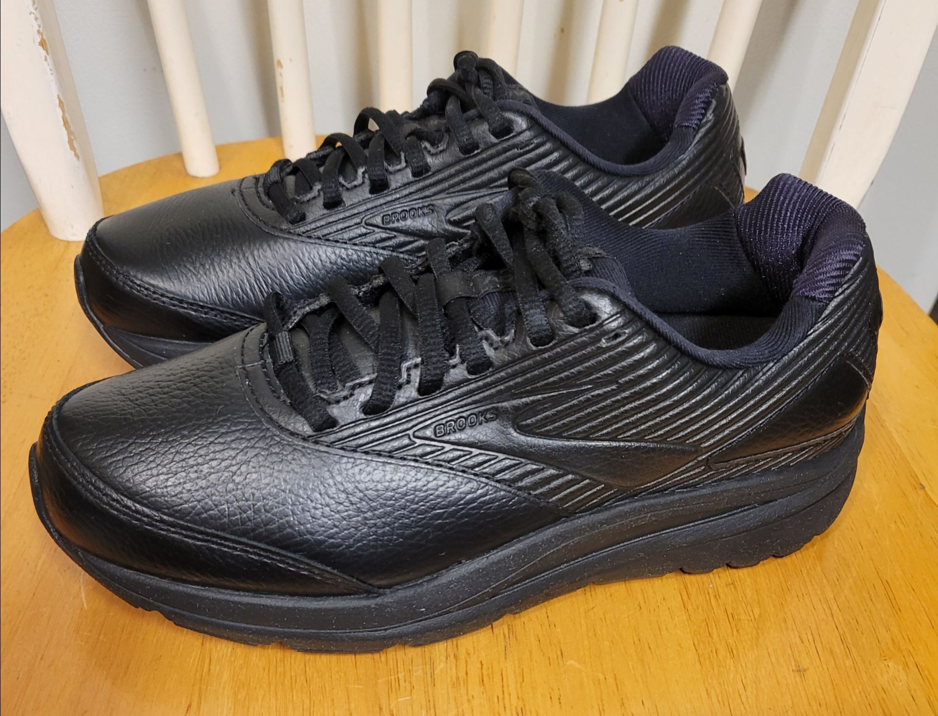 Brooks Addiction Walker 2 Women's Black Shoes Size 7.5 M NEW - photo 2