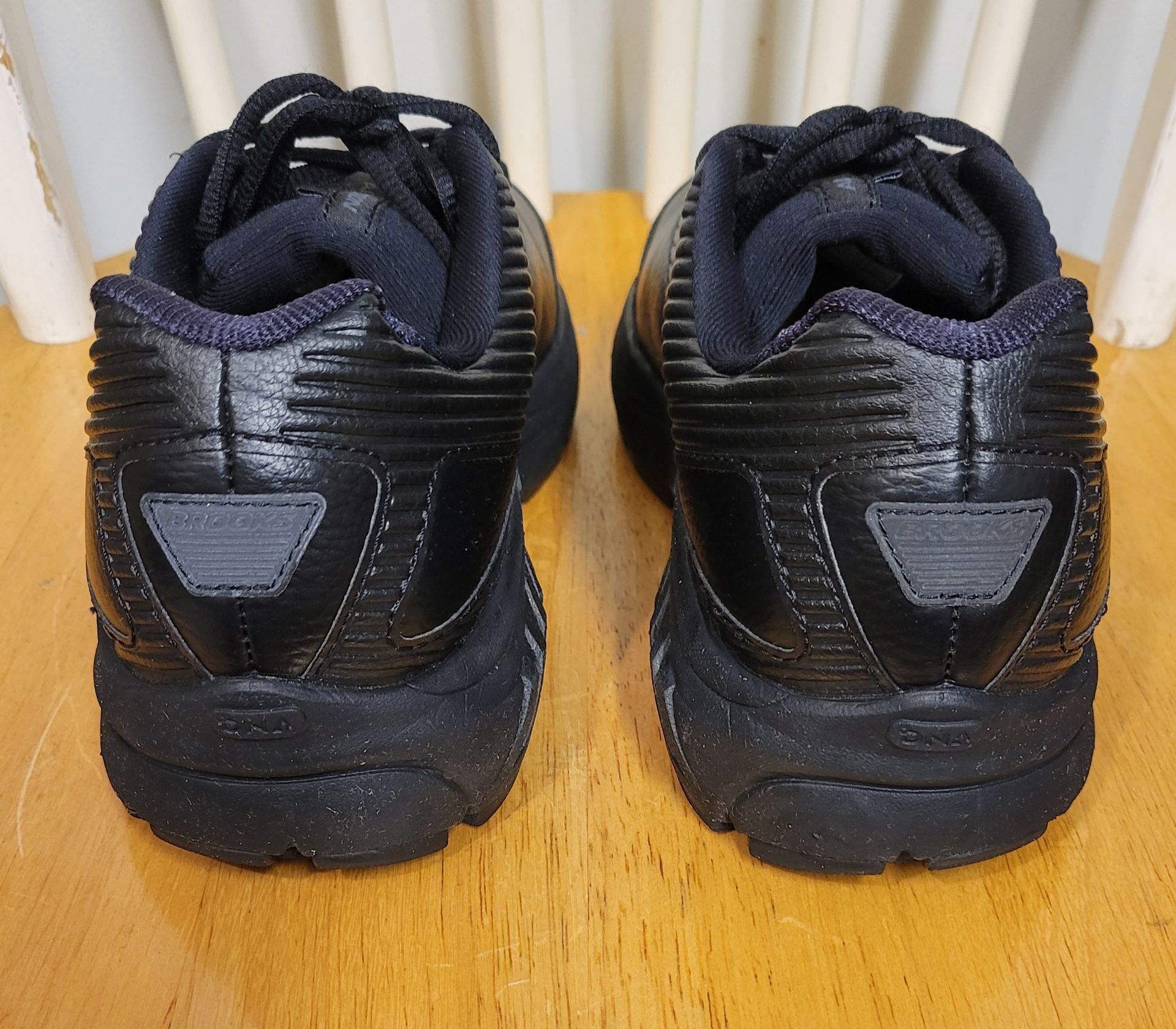 Brooks Addiction Walker 2 Women's Black Shoes Size 7.5 M NEW - photo 5
