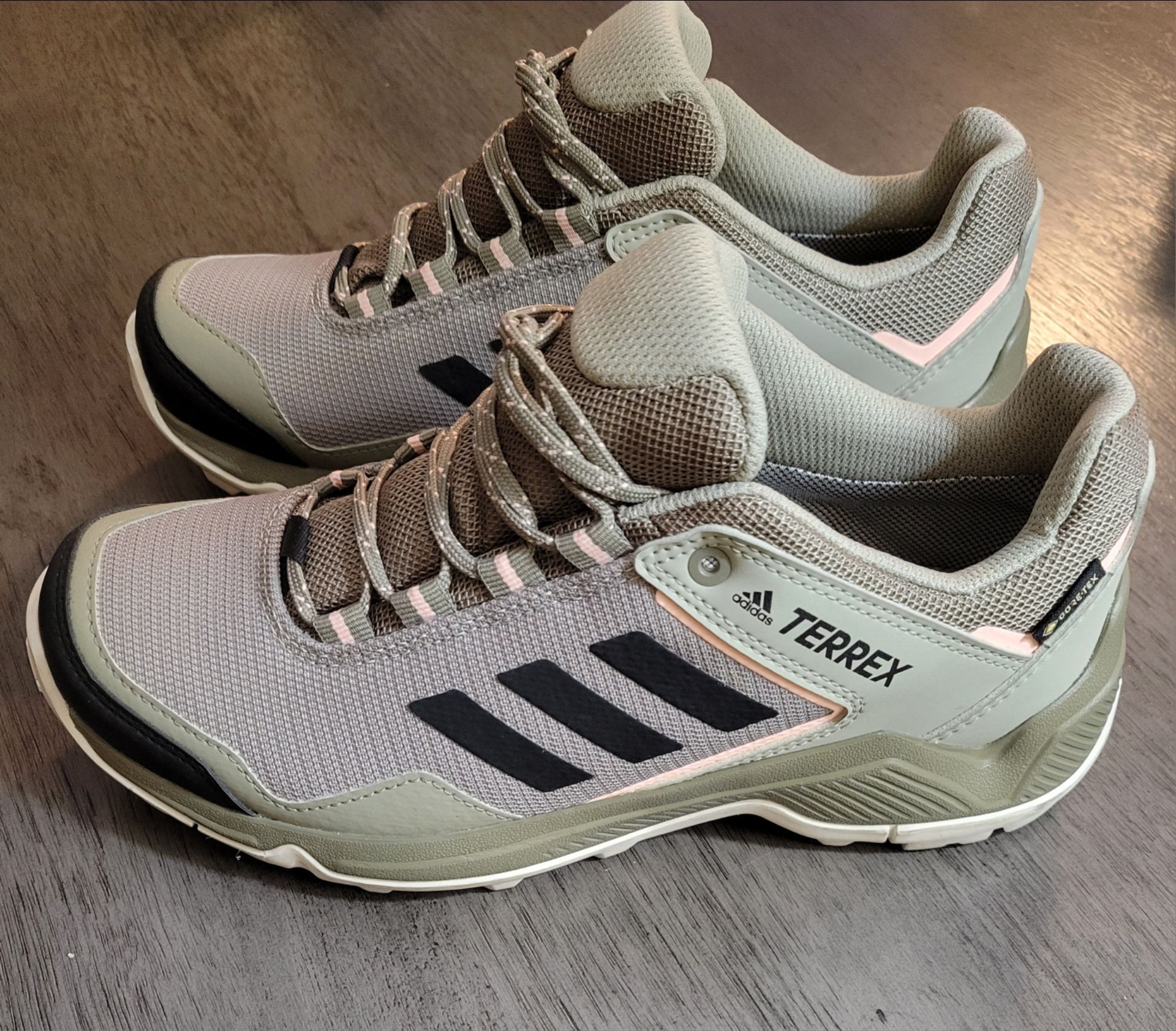 Women’s Adidas Terrex Eastrail Outdoor Hiking Shoes Size 6.5 / N