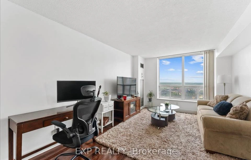 2 Beds 2 Baths - Apartment - photo 2