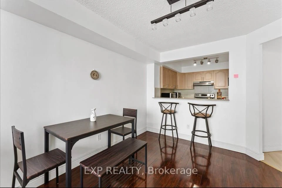 2 Beds 2 Baths - Apartment - photo 5