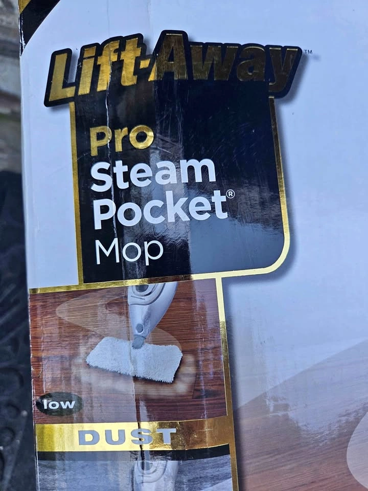Shark Lift-Away Pro Steam Pocket Mop