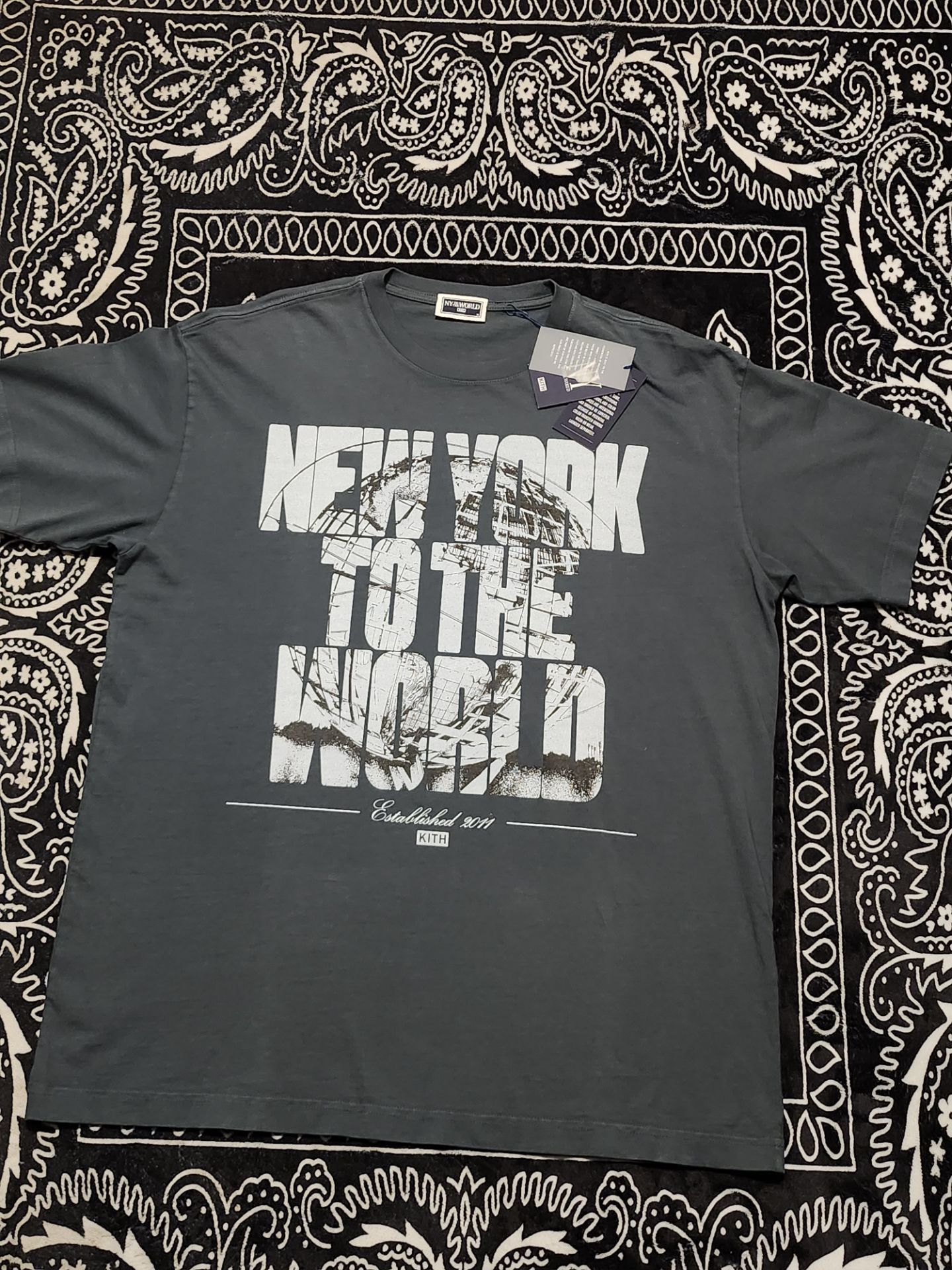 Kith NY to the Unisphere - Medium