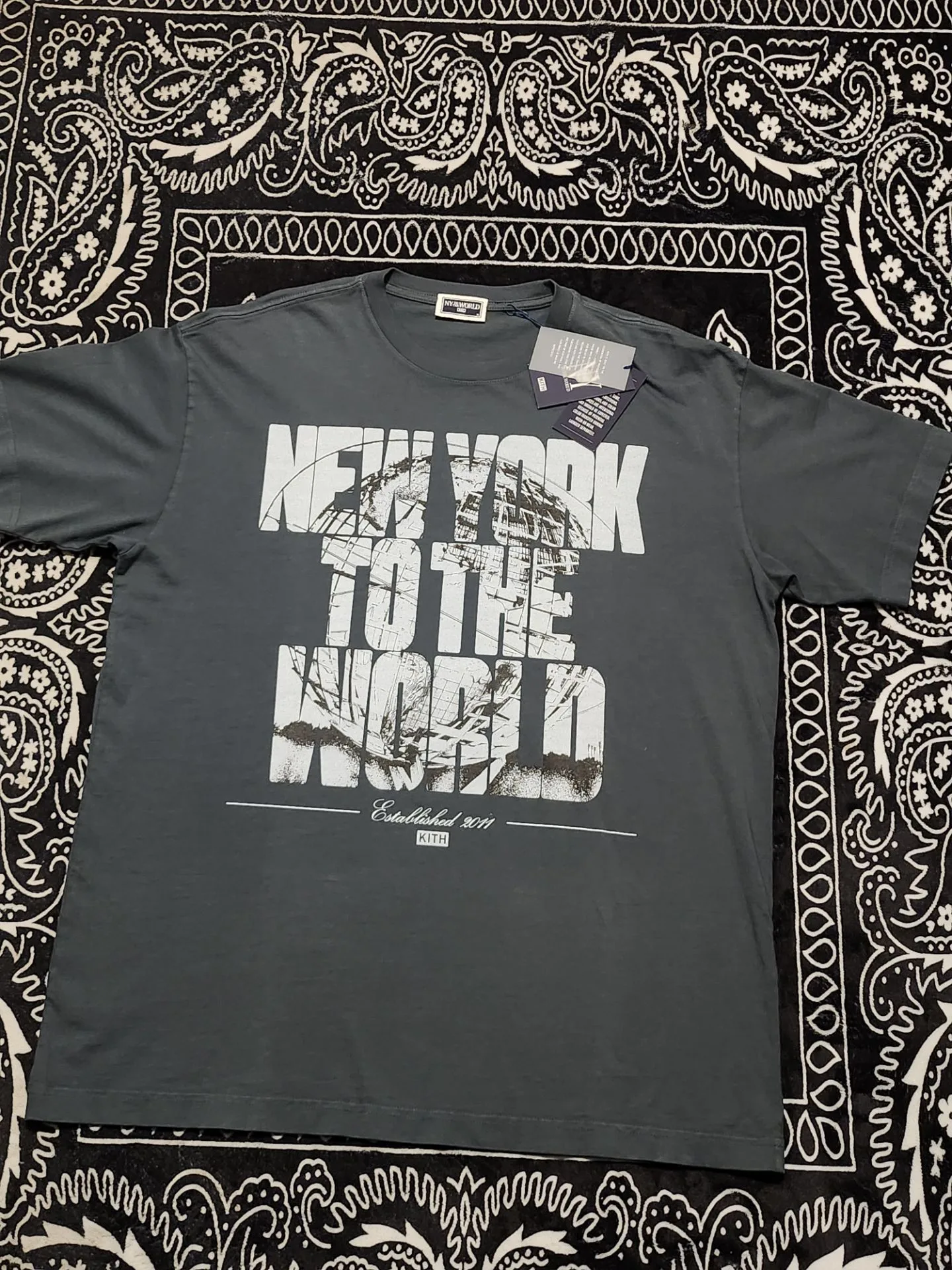 Kith NY to the Unisphere - Medium