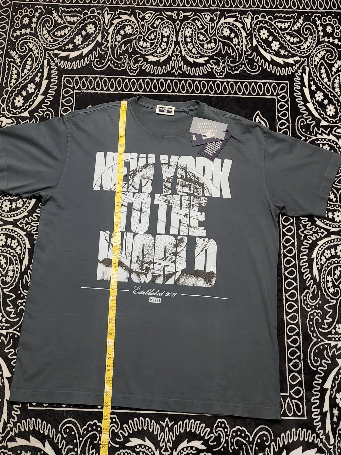 Kith NY to the Unisphere - Medium - photo 2