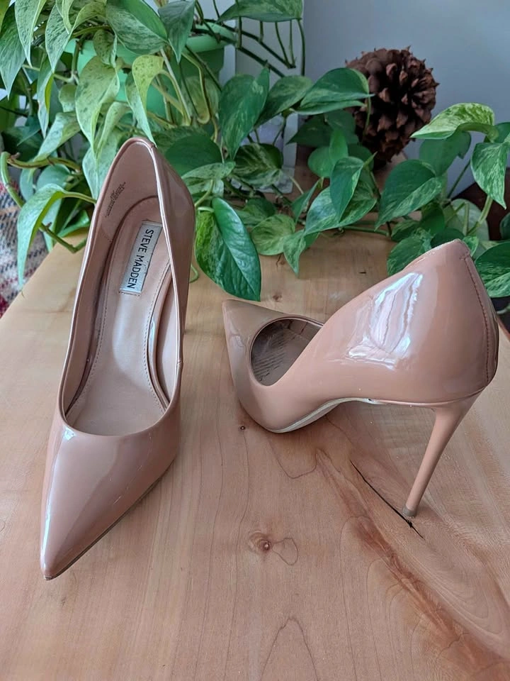 Steve Madden - Vala Pumps - Size 8.5