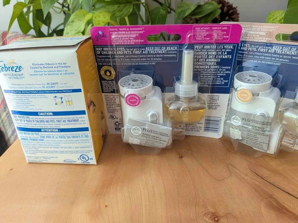 Scent Plug Ins (Glade/Febreeze) x3 - photo 2