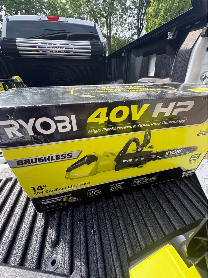 Brand New RYOBI 40V HP Brushless 14" Chainsaw - Tool Only - photo 4