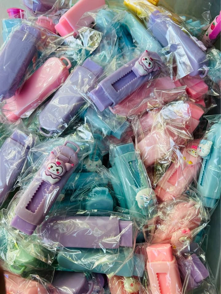 Large School Eraser – High Quality - photo 3