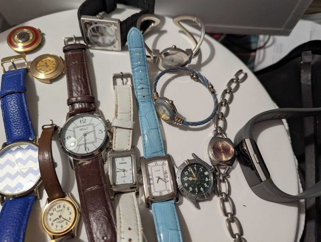 Bundle of Watches - photo 3