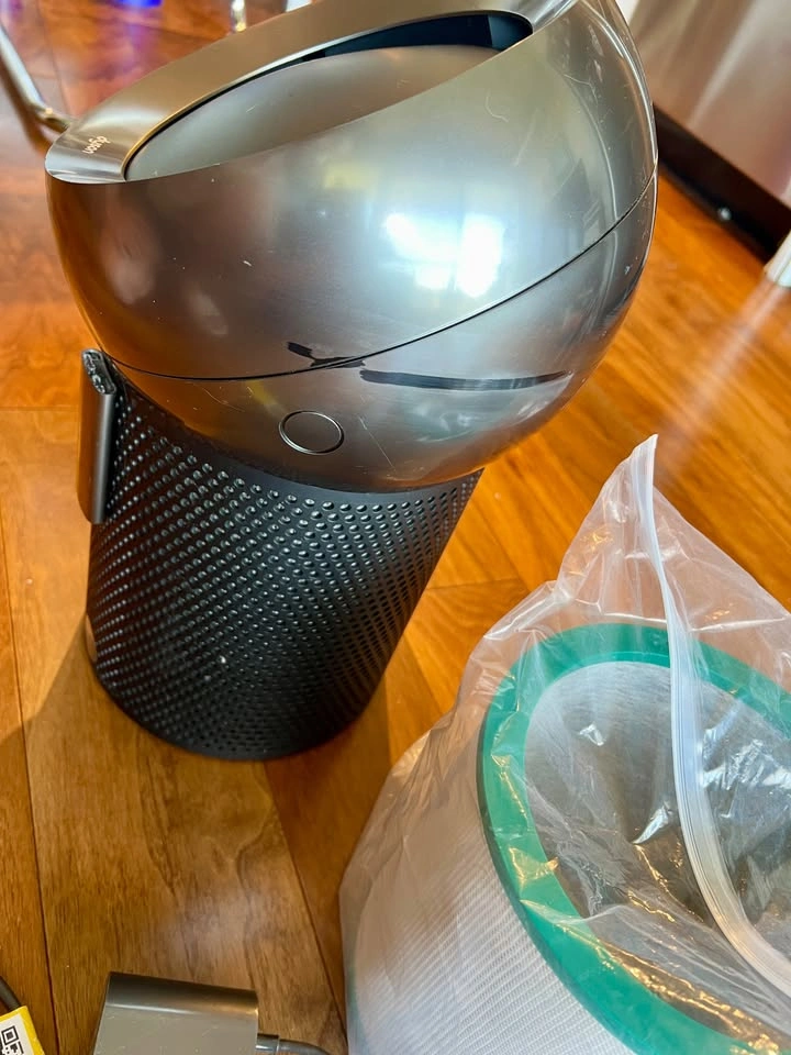Dyson Air Purifier Personal Fan - photo 3