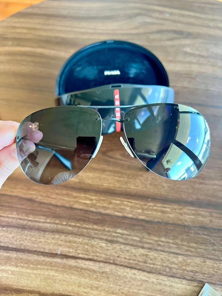 PRADA POLARIZED Aviator Sunglasses Black Metal Frame