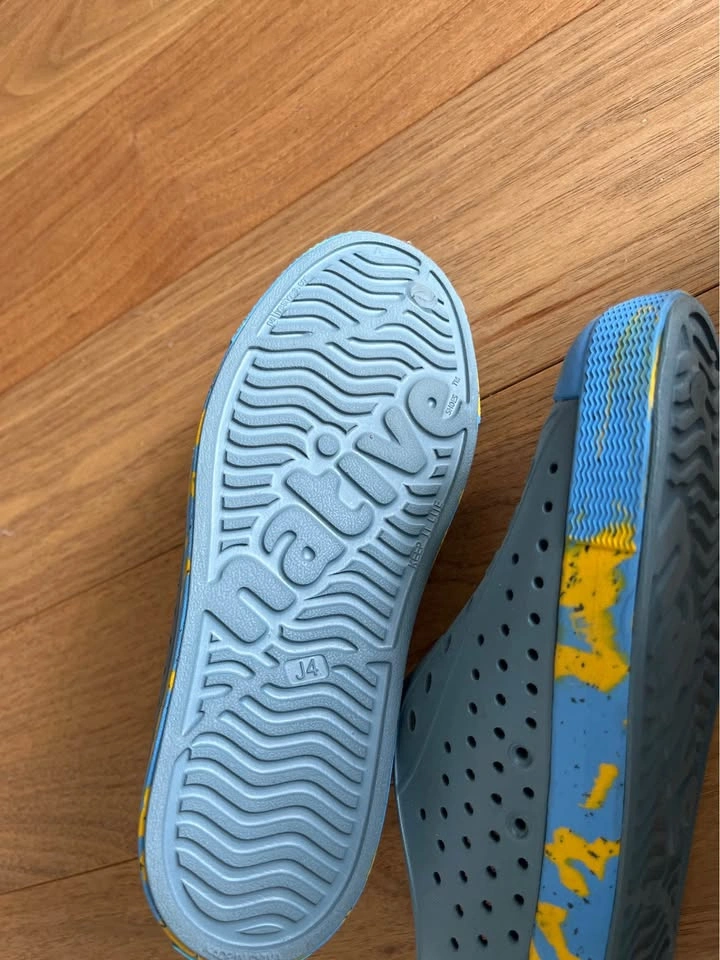 Native Jefferson J4 blue yellow splatter shoes - photo 2