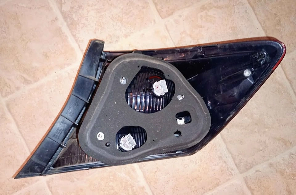Tail light assembly for 2013-2015 Honda Civic sedans - photo 2