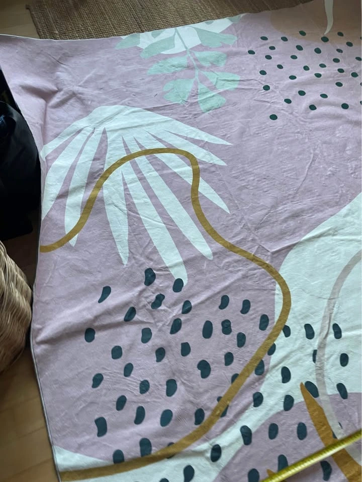Huge gorgeous 8 x 10 ft like new washable rug - photo 3