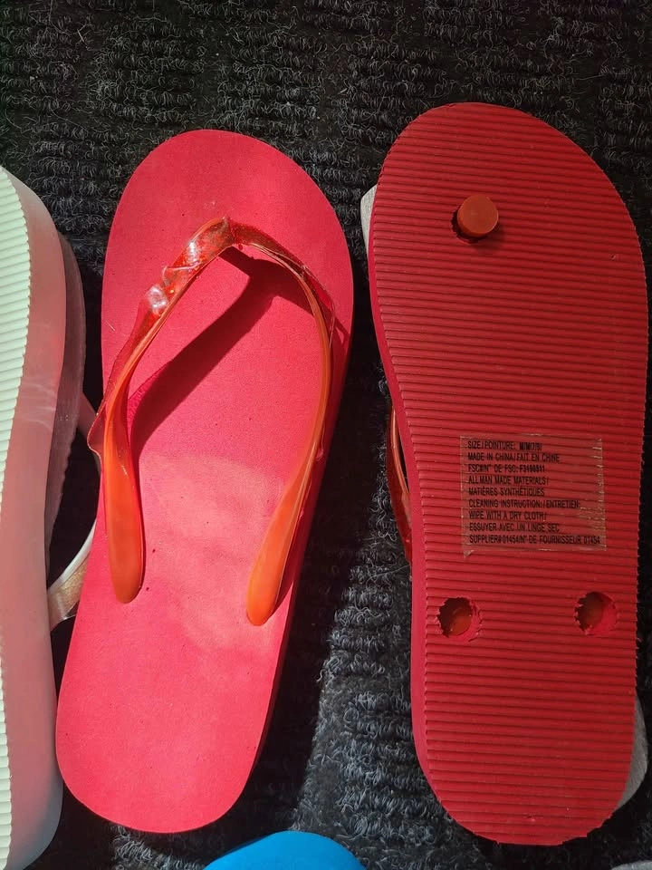 4 Pairs of Colorful Flip Flops Size M(7/8) - photo 4