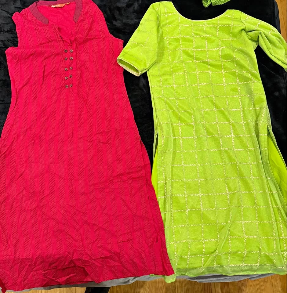 Set of 2 Women's kurti’s - Red and Lime Green