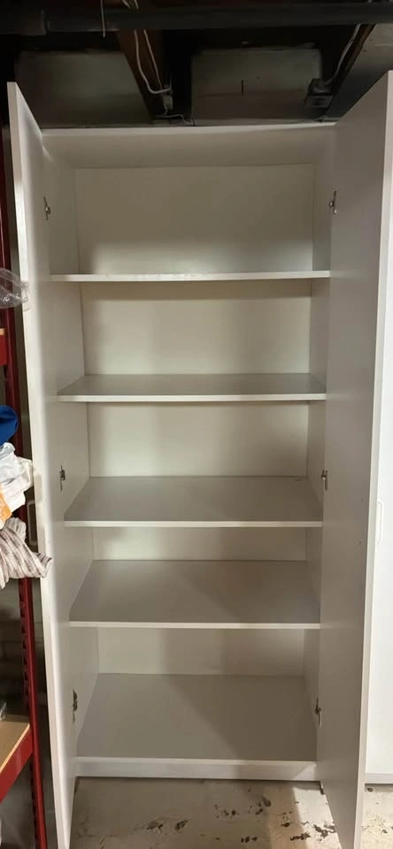 Tall shelf with 2 doors - photo 2