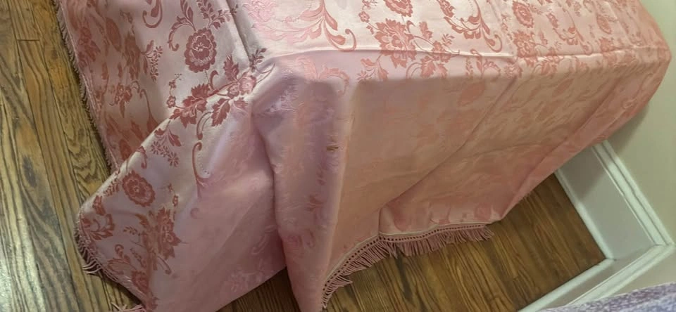 Vintage satin bed cover - photo 4
